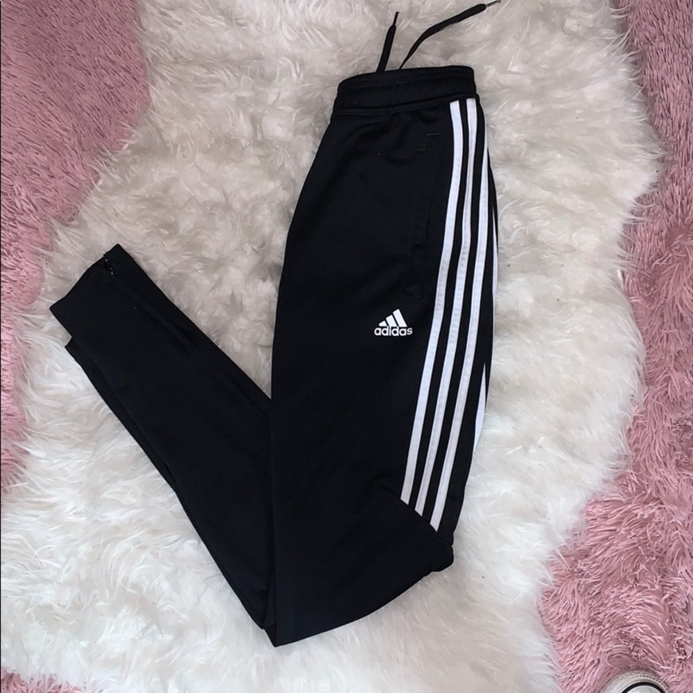 Adidas joggers